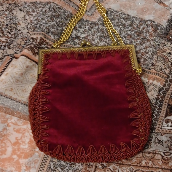 Handbags - Vintage dk red velvet bag